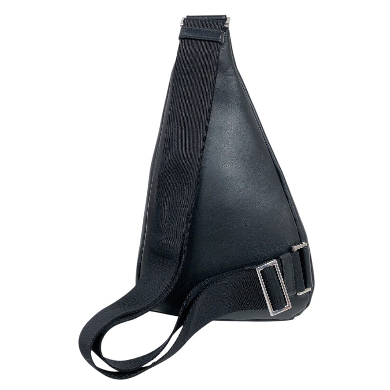 2BBE OLO 2VZ098 ボディバッグ PRADA（プラダ） ボディバッグ ブラック PRADA ※美品※ メンズ ヴィッ クロス バッグ