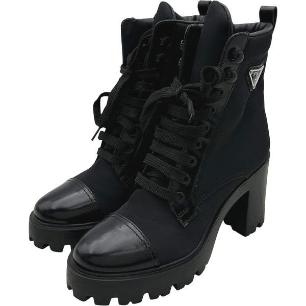 PRADAモノリスギャバジントライアングルロゴショートブーツRe-Nylon プラダ PRADA RE-NYLON トライアングルロゴショートブーツ ブラック
