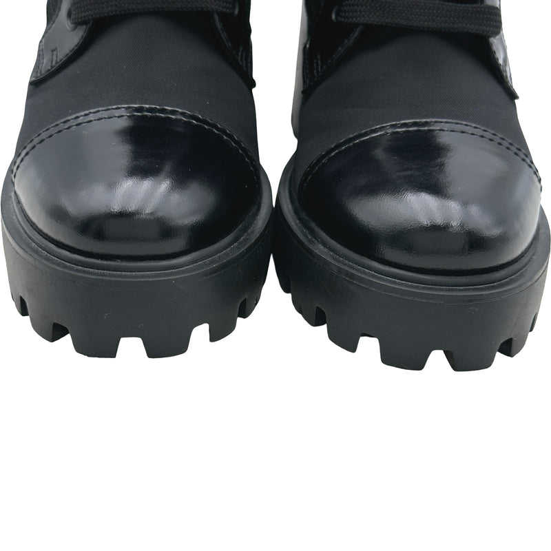 プラダ PRADA RE-NYLON トライアングルロゴショートブーツ ブラック