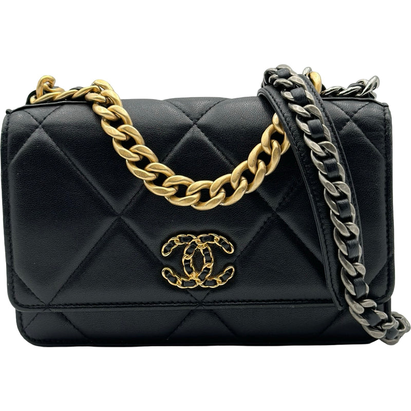 シャネル CHANEL CHANEL 19 チェーンウォレット AP0957 ブラック