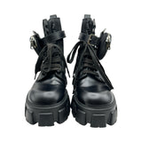 プラダ PRADA モノリス ポーチ付ショートブーツ 2UE007 ブラック レザー メンズ ブーツ
