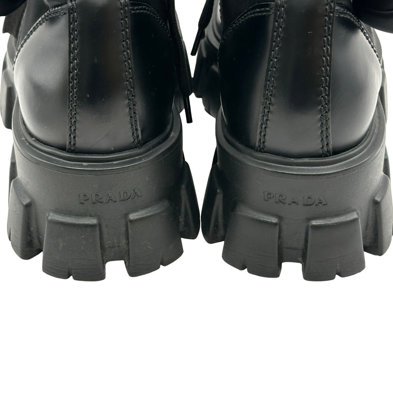 プラダ PRADA モノリス ポーチ付ショートブーツ 2UE007 ブラック