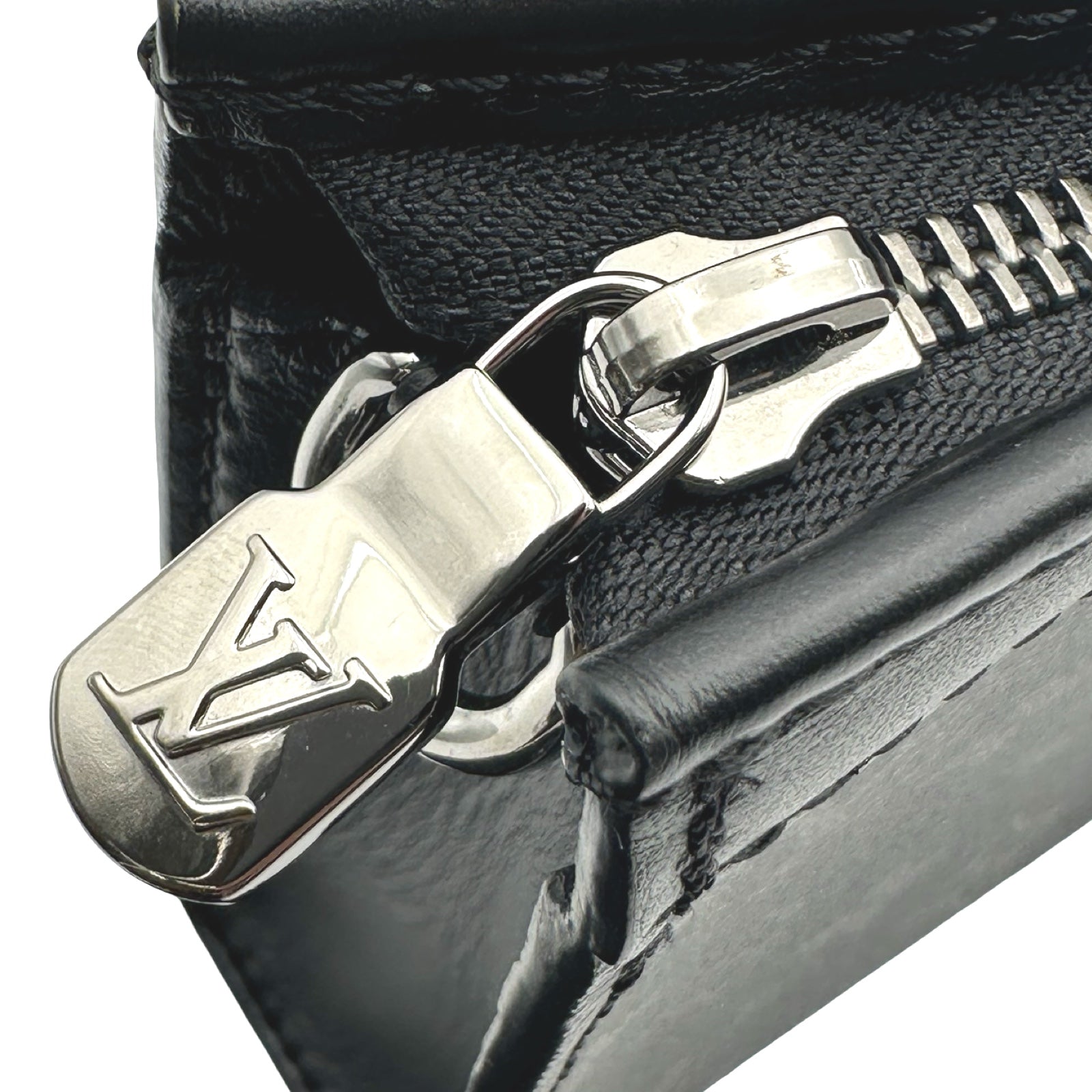 ルイ・ヴィトン LOUIS VUITTON ガストン・ウェアラブルウォレット