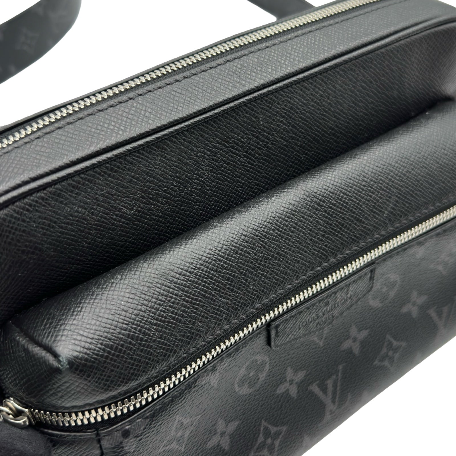 ルイ・ヴィトン LOUIS VUITTON アウトドア・メッセンジャーPM M30233