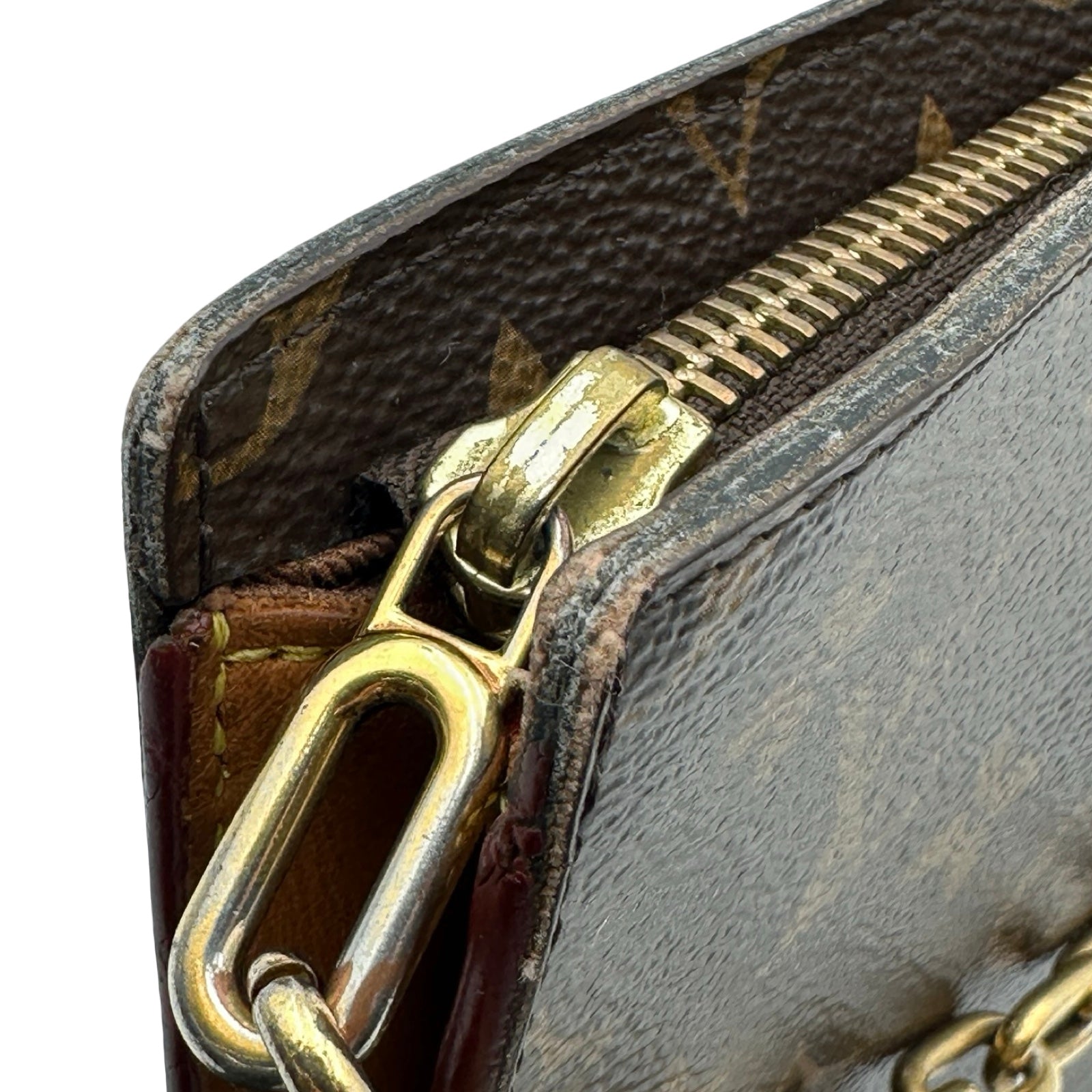 ルイヴィトン　チェーンクラッチ ルイ・ヴィトン LOUIS VUITTON チェーン・クラッチ M55646 モノグラム