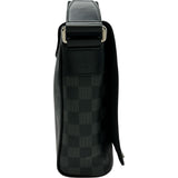 ルイ・ヴィトン LOUIS VUITTON ディストリクトPM N41260 グレー グラフィット メンズ ショルダーバッグ