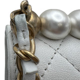 シャネル CHANEL パールチェーンショルダー 28番台 ホワイト ゴールド金具 カーフスキン レディース ショルダーバッグ