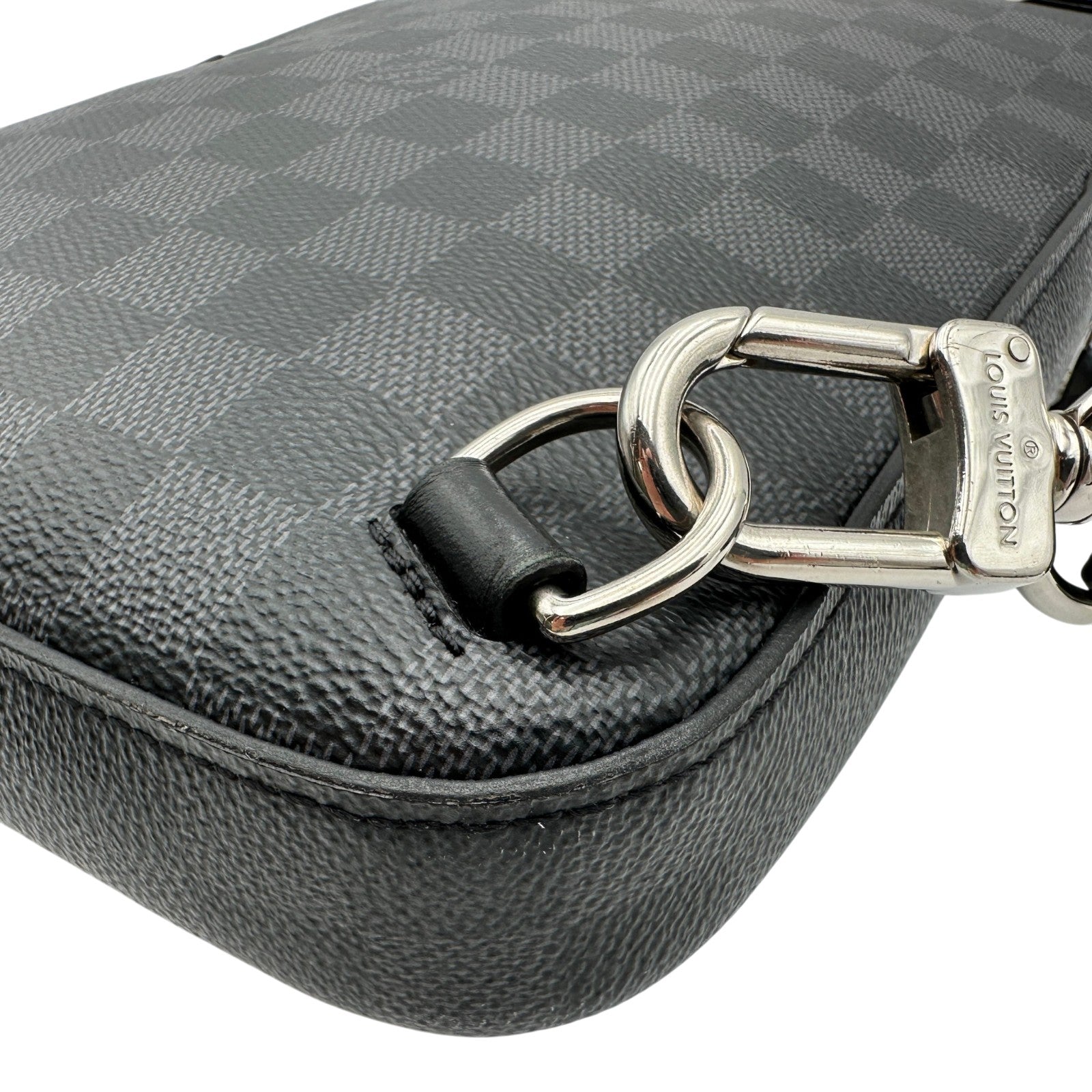 極美品 ルイヴィトン ダミエグラフィット アヴェニュー スリングバッグ ブラック ルイ・ヴィトン LOUIS VUITTON アヴェニュー・スリングバッグ N42302
