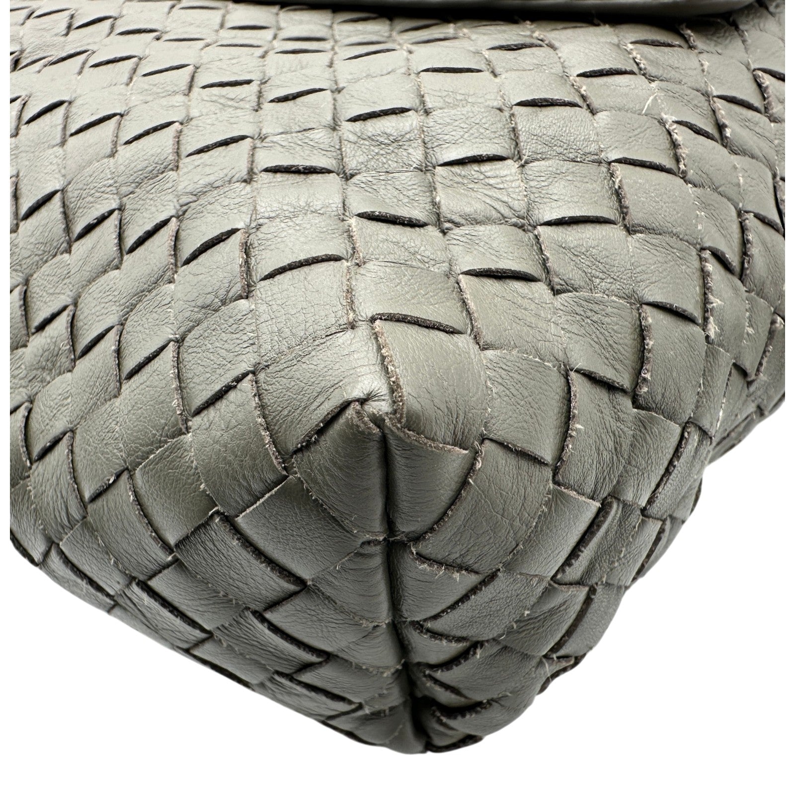 ボッテガ・ヴェネタ BOTTEGA VENETA イントレチャート メッセンジャー