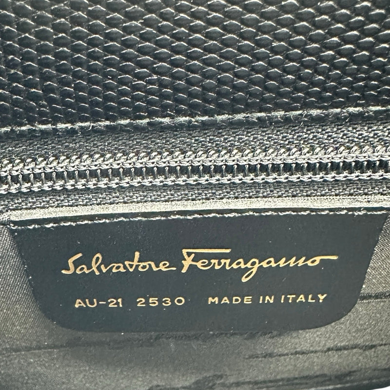 サルヴァトーレ・フェラガモ Salvatore Ferragamo ヴァラトートバッグ