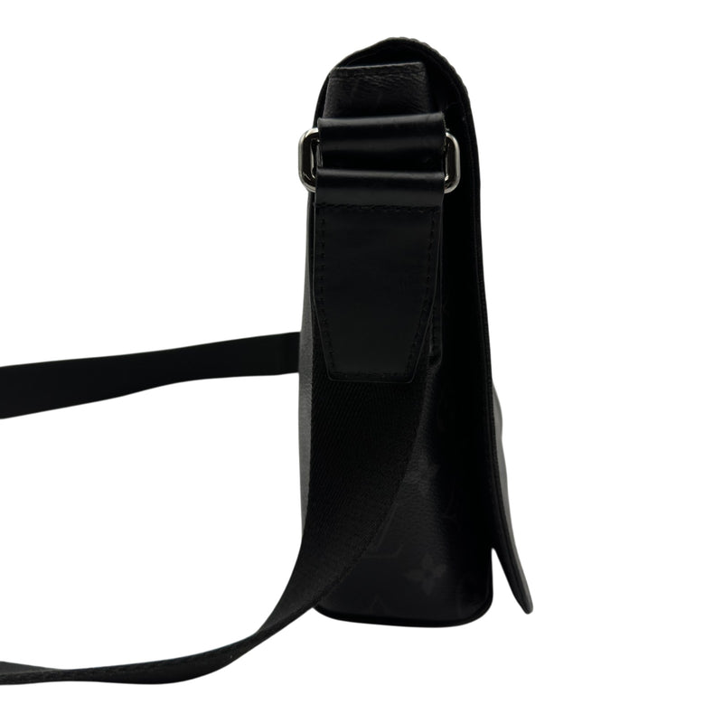 ルイ・ヴィトン LOUIS VUITTON ディストリクトPM M44000 ブラック