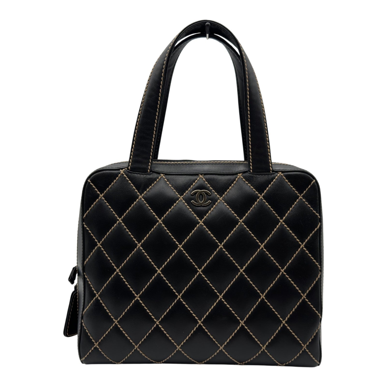 CHANEL ブラック ワイルドステッチ　バッグ シャネル CHANEL ワイルドステッチ トートバッグ 6番台 ブラック
