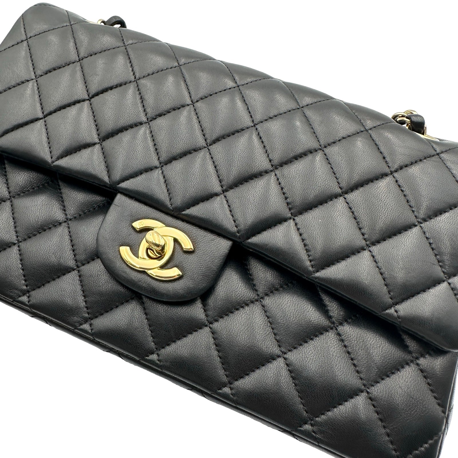 シャネル CHANEL マトラッセ25 A01112 11番台 ブラック ゴールド金具