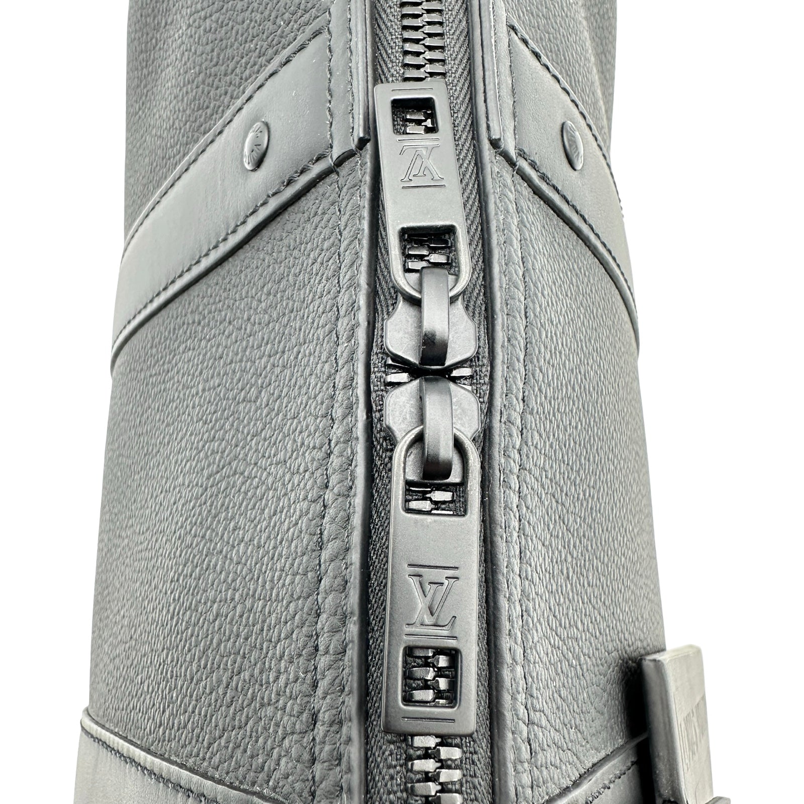 ルイ・ヴィトン LOUIS VUITTON シティ・キーポル M59255 ノワール