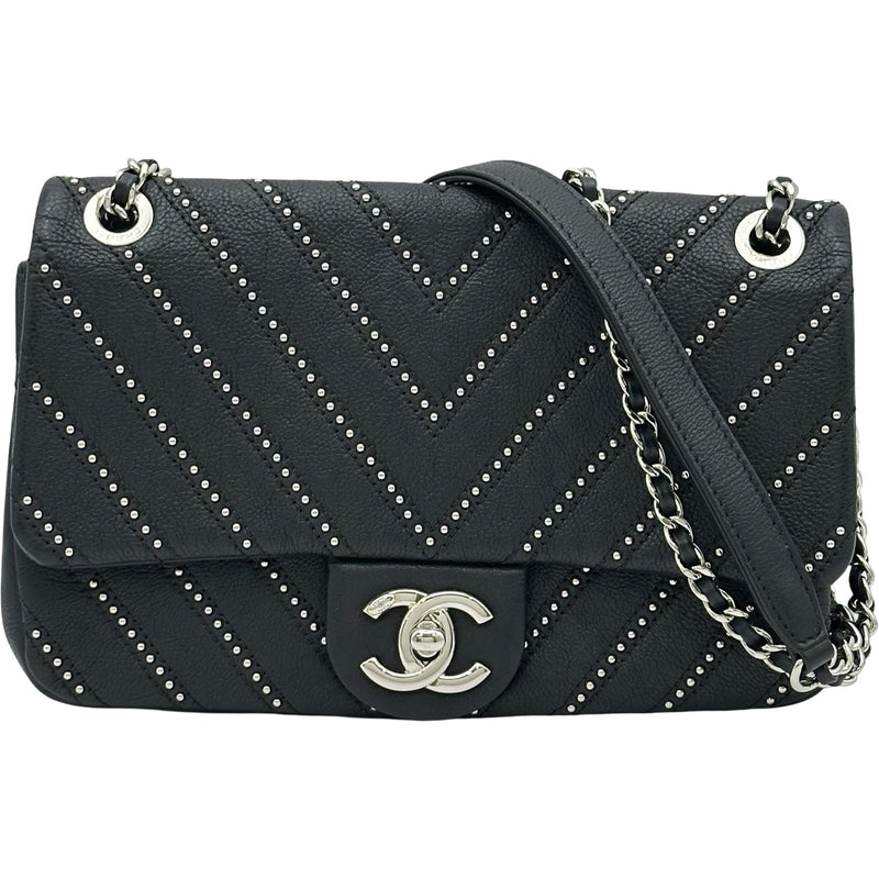 シャネル CHANEL シェブロンチェーンショルダー Vステッチ 24番台