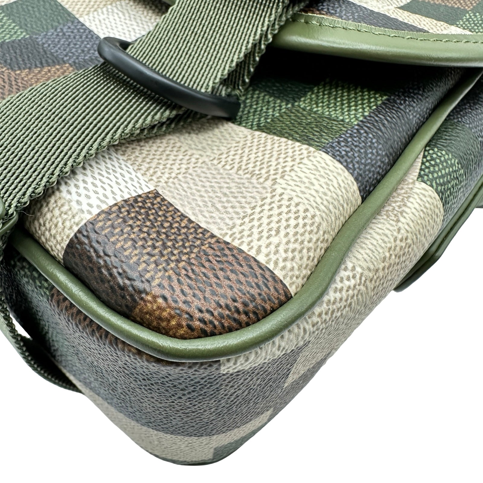 ルイ・ヴィトン LOUIS VUITTON トレイルメッセンジャー M24449 カーキ ダモフラージュ メンズ ショルダーバッグ ルイ・ヴィトン LOUIS VUITTON トレイルメッセンジャー M24449 カーキ