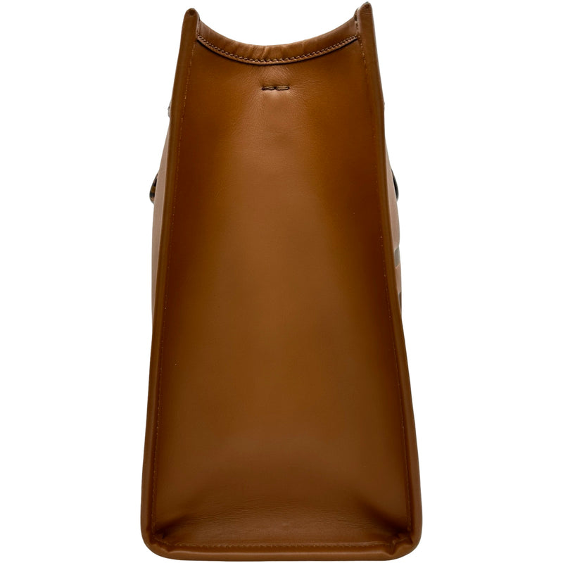 フェンディ FENDI サンシャインミディアム 8BH386 ブラウン カーフ
