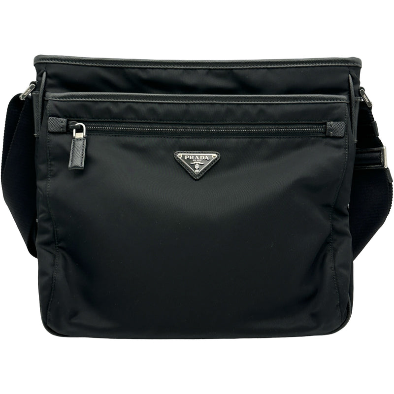 プラダ PRADA トライアングルロゴショルダーバッグ ブラック ナイロン