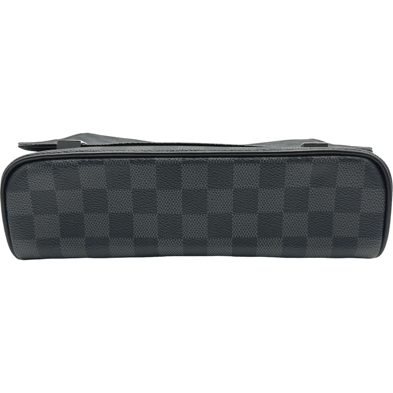 ルイ・ヴィトン LOUIS VUITTON ディストリクトPM N41028 ブラック
