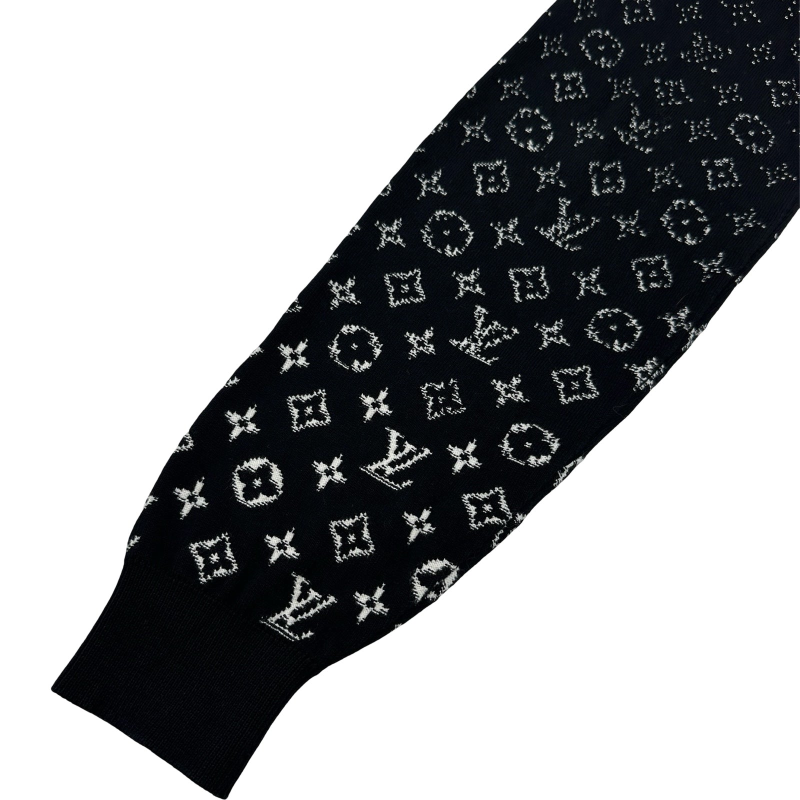LOUIS VUITTON モノグラム タウアリングフーディ ニット ルイ・ヴィトン LOUIS VUITTON モノグラムグラディエントニット