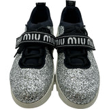 ミュウミュウ miu miu ロゴグリッターローカットスニーカー シルバー グリッター レディース スニーカー