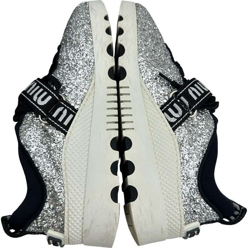 ミュウミュウ miu miu ロゴグリッターローカットスニーカー シルバー