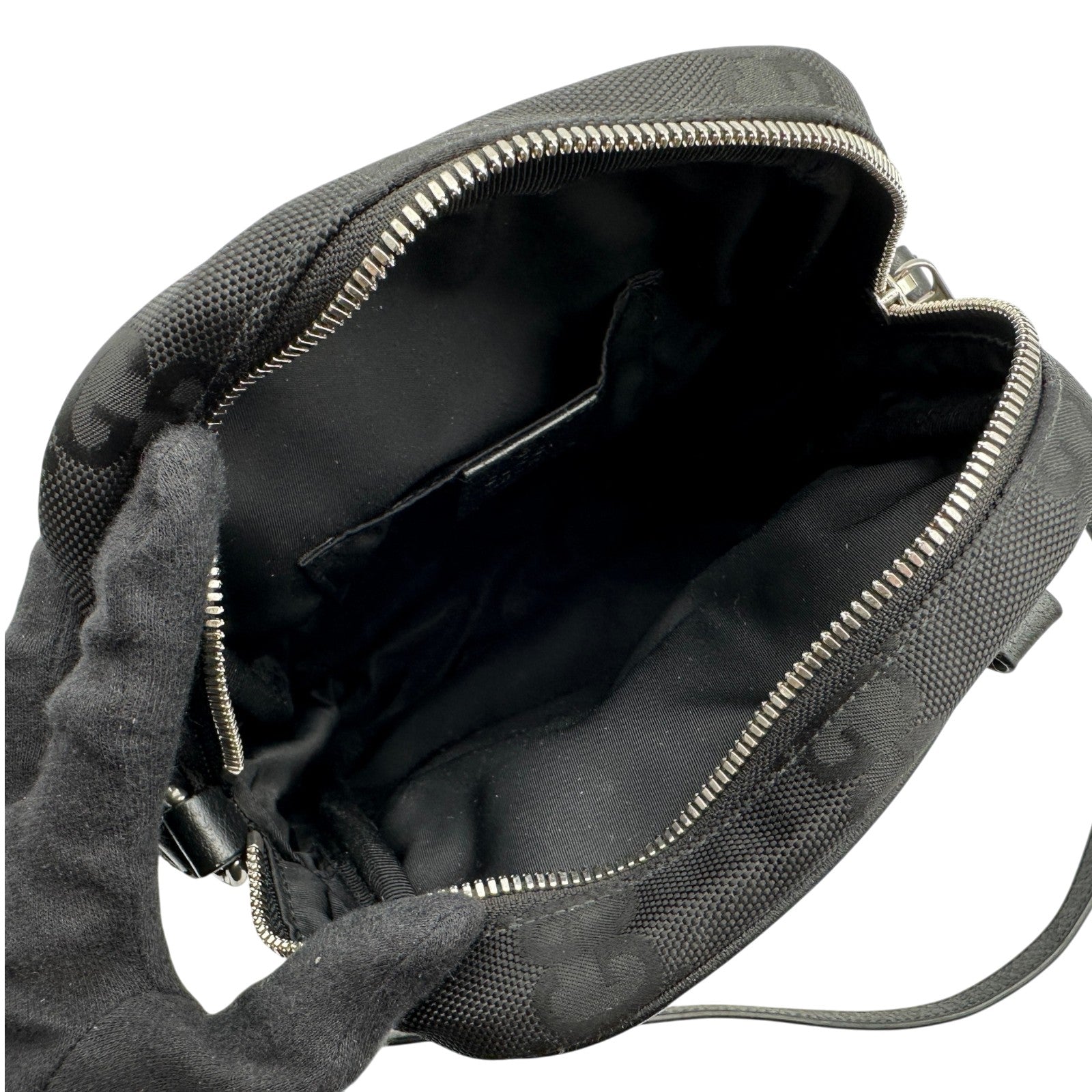グッチ GUCCI オフザグリッドミニショルダーバッグ 625850 ブラック GG