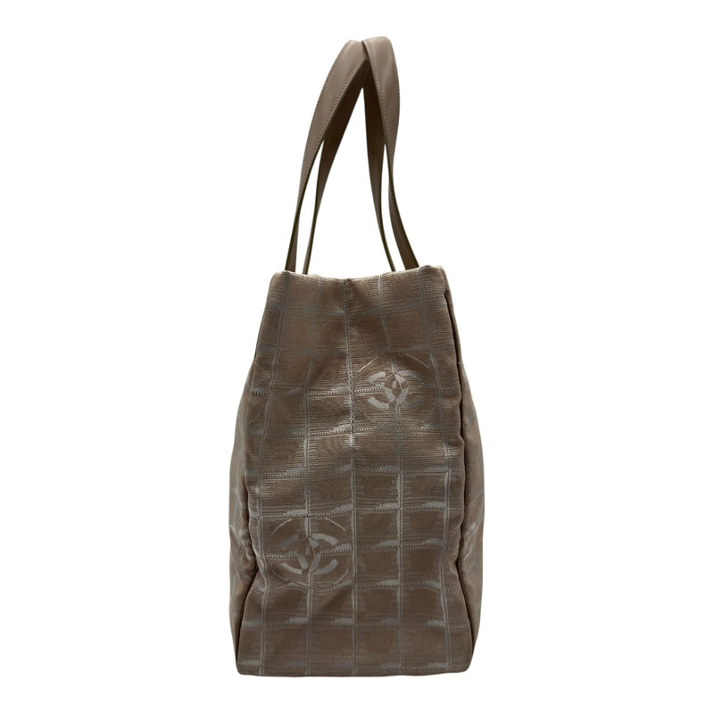 シャネル CHANEL ニュートラベルライントートMM A15991 8番台 ベージュ
