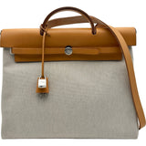 エルメス HERMES エールバッグMM ▢G刻印 ベージュ シルバー金具 トワル レディース ショルダーバッグ