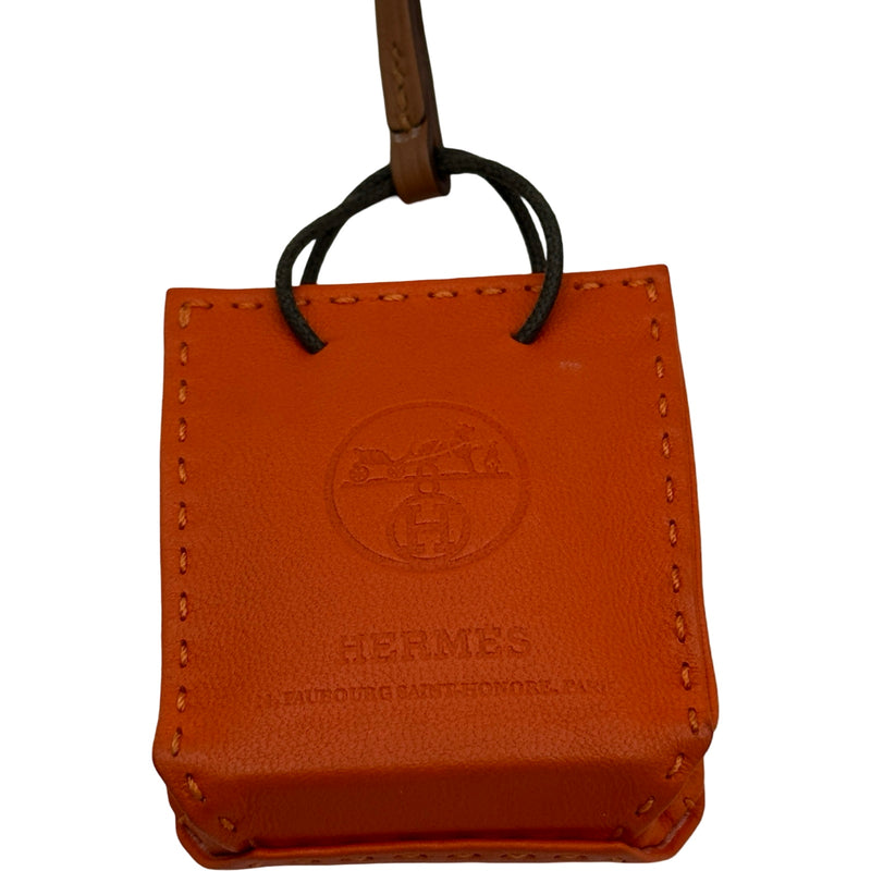 エルメス HERMES サック・オランジュチャーム Y刻印 フー/ゴールド
