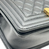 シャネル CHANEL ボーイシャネル20 A67085 28番台 ブラック ゴールド金具 キャビアスキン レディース ショルダーバッグ