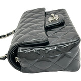 シャネル CHANEL ミニマトラッセ20 A69900 17番台 ブラック エナメル レディース ショルダーバッグ