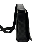 ルイ・ヴィトン LOUIS VUITTON ディストリクトPM N41028 ブラック/グレー ダミエグラフィット/レザー メンズ ショルダーバッグ