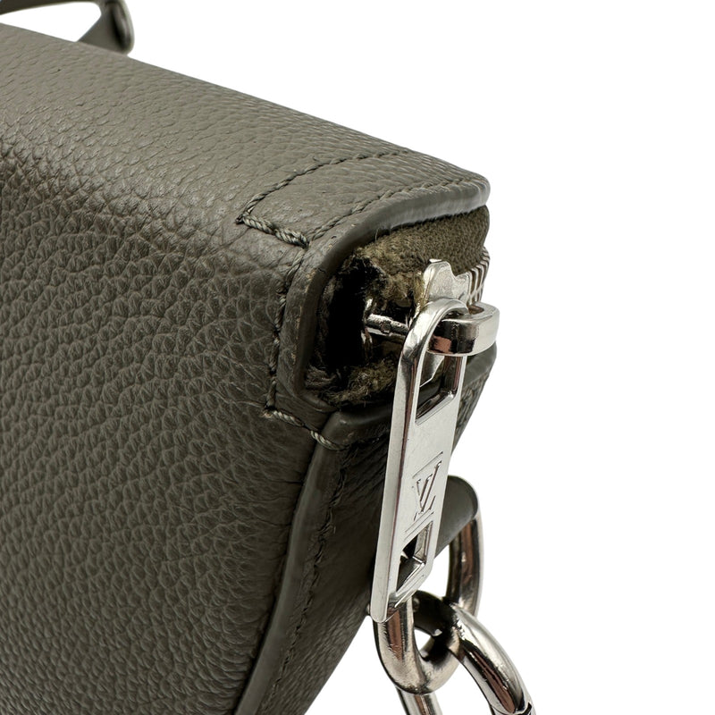 ルイ・ヴィトン LOUIS VUITTON アエログラム パイロット・ウェアラブル
