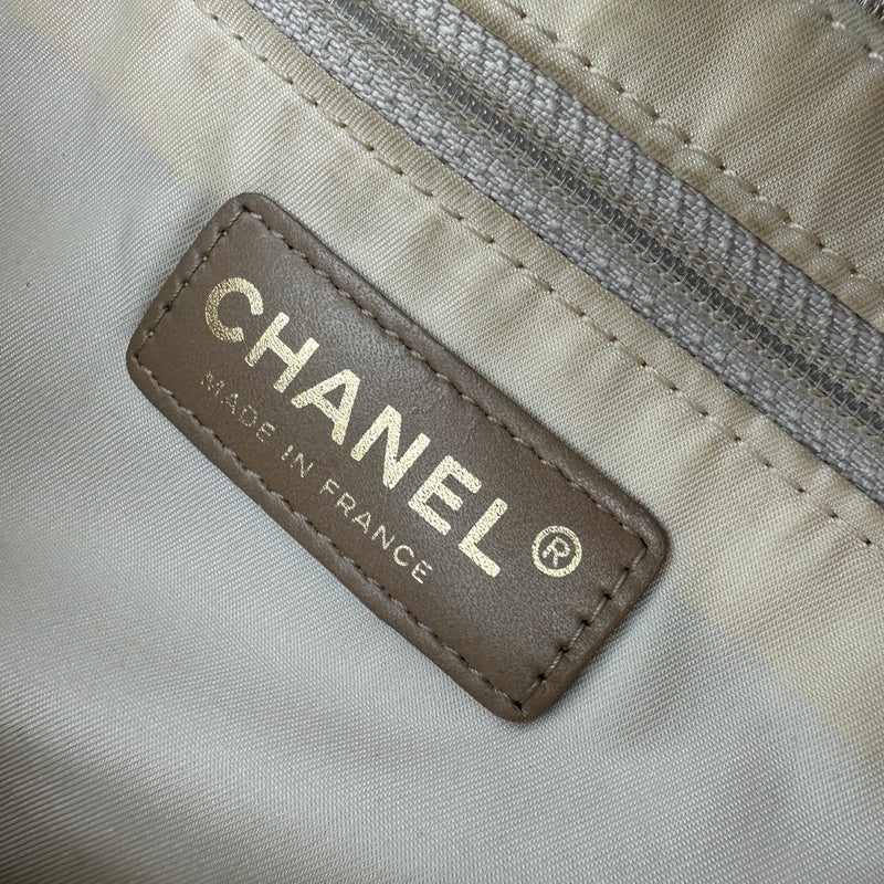 シャネル CHANEL ニュートラベルライントートPM A20457 9番台 ベージュ