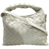 ボッテガ・ヴェネタ BOTTEGA VENETA ミニホップ 777586 ホワイト イントレチャートレザー レディース ショルダーバッグ