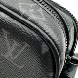 ルイ・ヴィトン LOUIS VUITTON アルファ・メッセンジャー M46955 モノグラム・エクリプス メンズ ショルダーバッグ