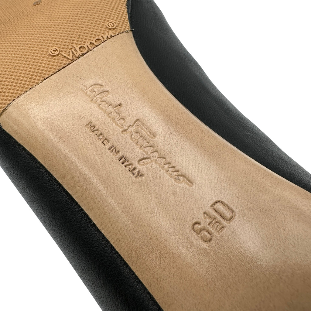 サルヴァトーレ・フェラガモ Salvatore Ferragamo IVREA ヴァラリボン