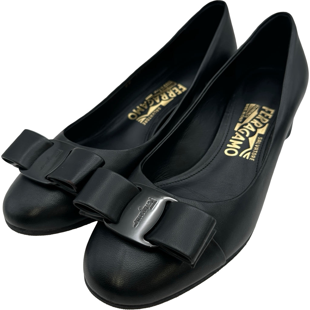 サルヴァトーレ・フェラガモ Salvatore Ferragamo IVREA ヴァラリボン