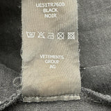ヴェトモン VETEMENTS フロントロゴプリント半袖Tシャツ ブラック コットン メンズ 半袖Ｔシャツ