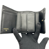 シャネル CHANEL CCフィリグリーウォレット A81940 ブラック ゴールド金具 キャビアスキン レディース 二つ折り財布