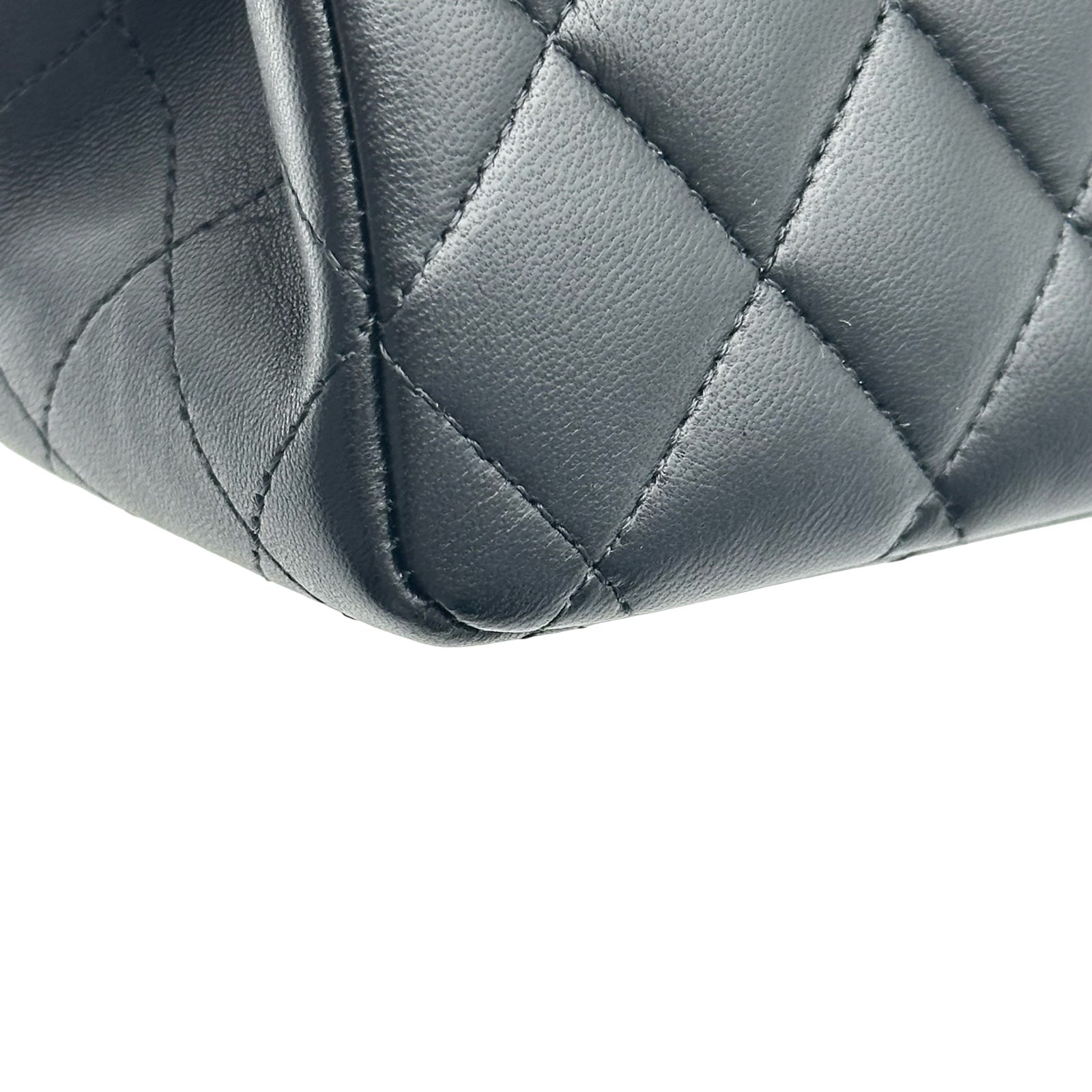 シャネル CHANEL マトラッセ25 A01112 29番台 ブラック ゴールド金具