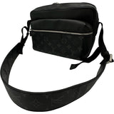 ルイ・ヴィトン LOUIS VUITTON アウトドアメッセンジャー M30233 ブラック タイガ・モノグラム・エクリプス メンズ ショルダーバッグ