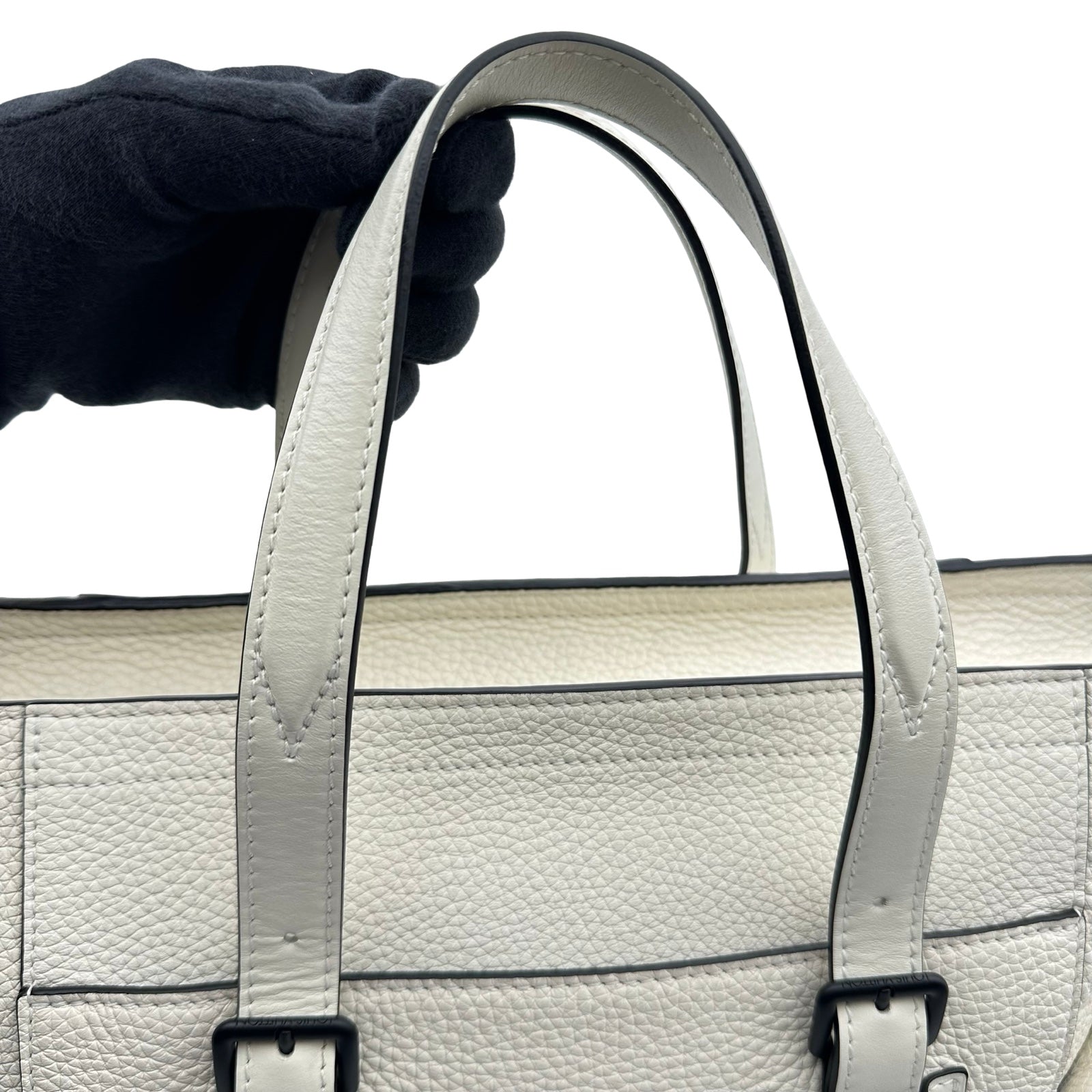 ルイ・ヴィトン LOUIS VUITTON クリストファートート M58477 ホワイト