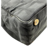 シャネル CHANEL ニュートラベルライントートMM A15991 10番台 ブラック ナイロンジャガード/レザー レディース トートバッグ
