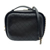 シャネル CHANEL マトラッセ カメラバッグ A11977 2番台 ブラック カーフ レディース ショルダーバッグ