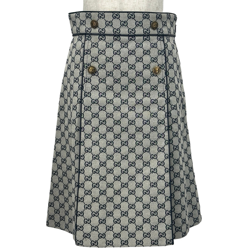 【GUCCI】美品！GG柄 スカート 40サイズ　タイガーボタン　総柄 グッチ GUCCI GG総柄タイガーボタンスカート 523557 ベージュ コットン