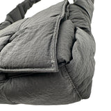 ボッテガ・ヴェネタ BOTTEGA VENETA ミディアム パテッド カセット ショルダーバッグ 749878 ブラック ナイロン ユニセックス ショルダーバッグ