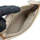ボッテガ・ヴェネタ BOTTEGA VENETA イントレチャート ショルダーバッグ オフホワイト レザー レディース ショルダーバッグ