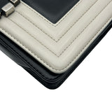 シャネル CHANEL ボーイシャネル20 15番台 ブラック/ホワイト シルバー金具 カーフスキン レディース ショルダーバッグ